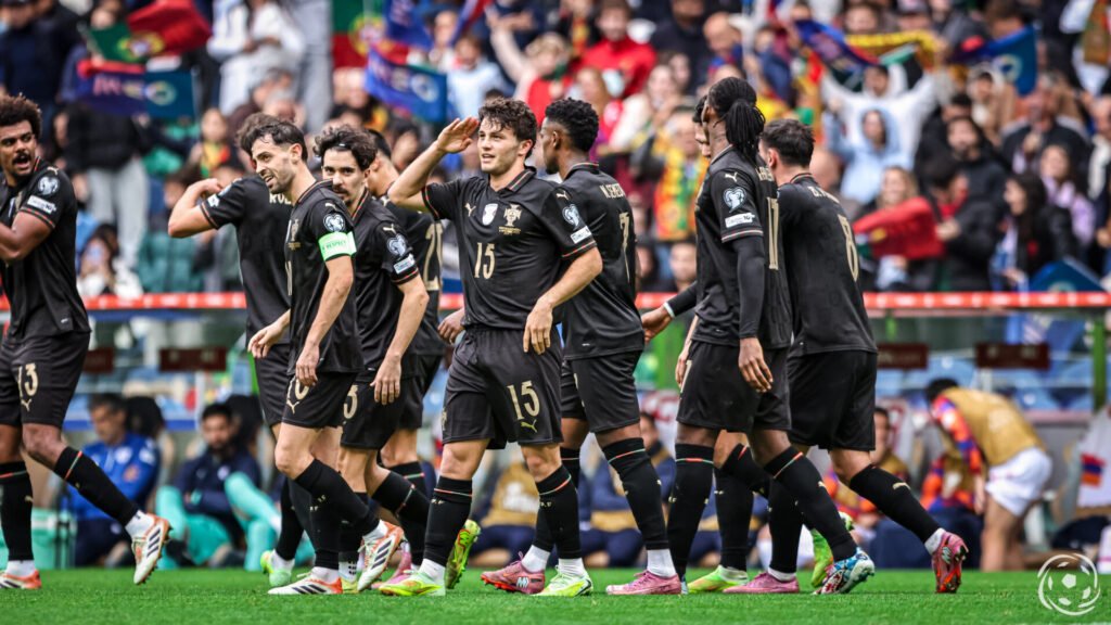 Luís Campos sobre a contratação de João Neves pelo Benfica: "Preço justo e correto"
