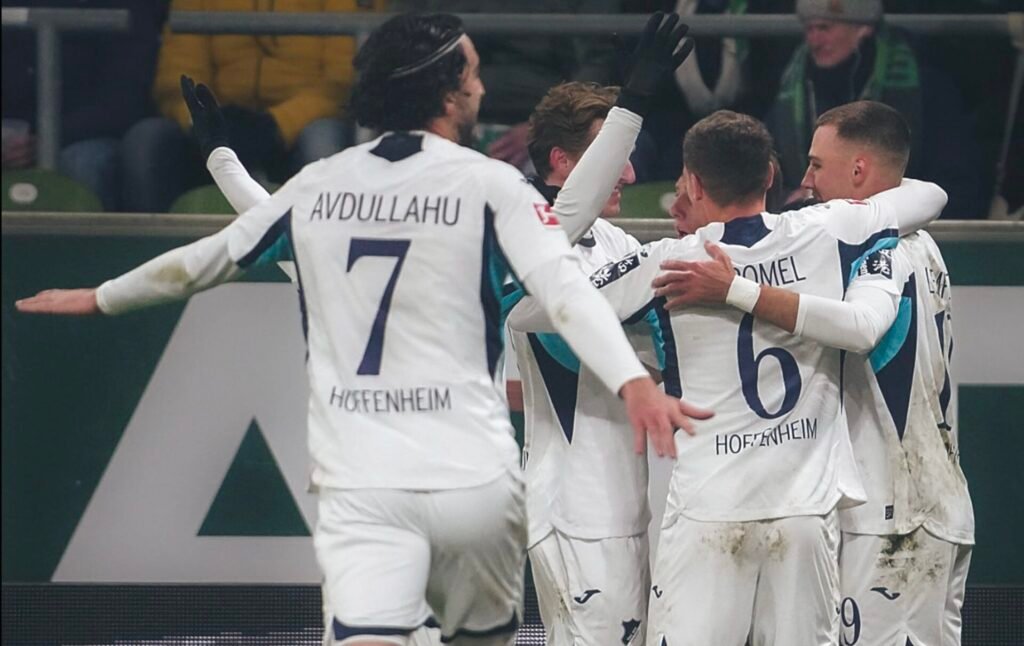 Hoffenheim mantém série de vitórias e RB Leipzig escorrega em casa do St. Pauli: resultados do dia na Bundesliga