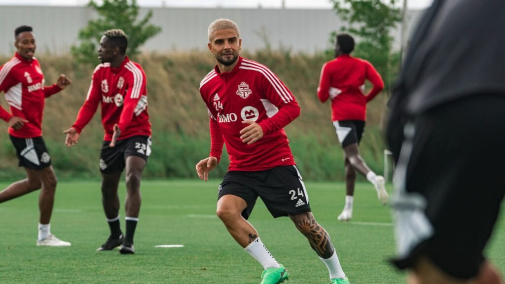 Surpresa no Mercado: Lorenzo Insigne Perto de Assinar com Equipa da Série B