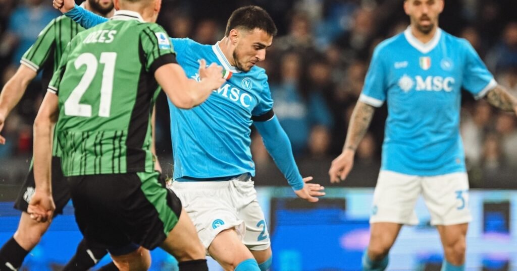 Nápoles bate Sassuolo e retoma vitórias após três jogos