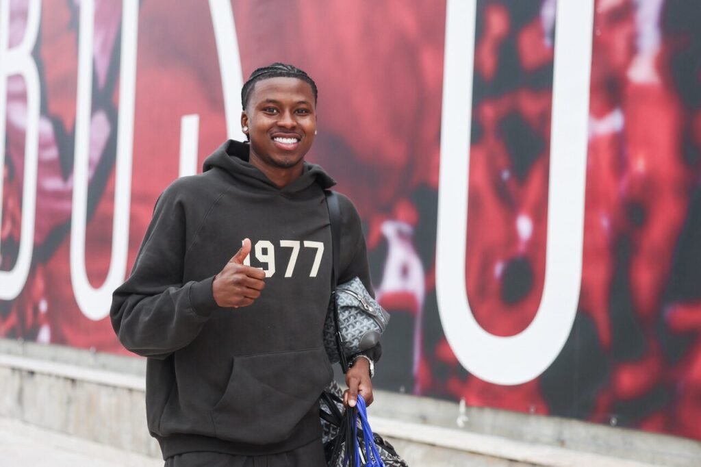 Sidny Lopes Cabral inicia treinos no Benfica: confira imagens do seu primeiro dia