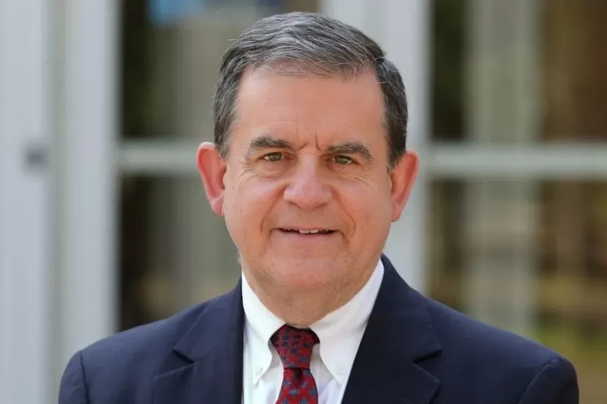 Veterano de Wall Street Bob Doll Revela Previsões de Mercado para 2025: Inflação, Crescimento e Volatilidade