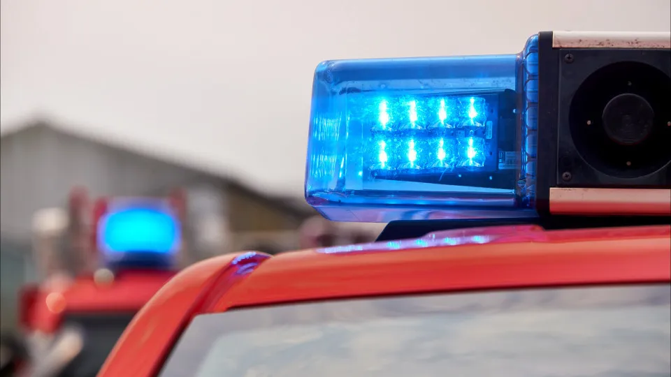 Gravidez em risco: Mulher e criança gravemente feridas em despiste em Guimarães