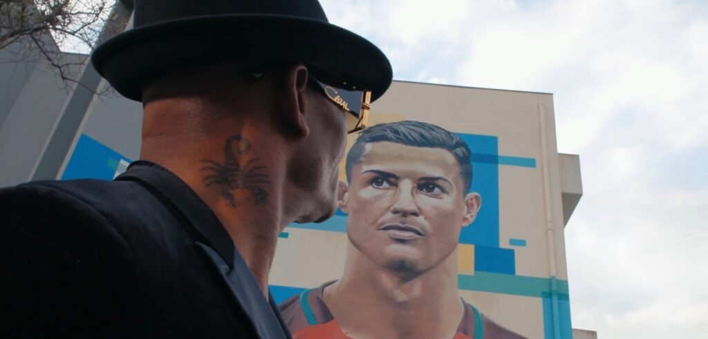 Pai de Rafael Leão lança música em homenagem a Cristiano Ronaldo