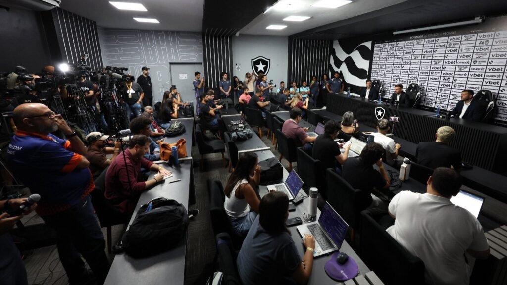 «Várias equipas brasileiras competiam para serem campeãs em Portugal após a 5ª derrota consecutiva de Martín Anselmi»