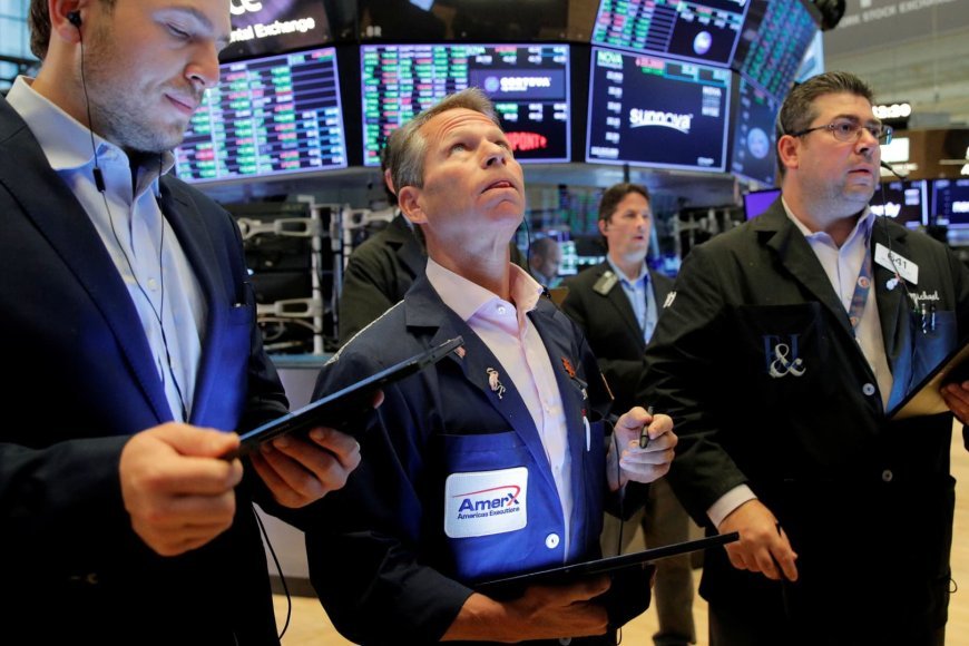 Atualizações Ao Vivo: Fique Informado sobre as Últimas Tendências em Ações, PIB e Indústria Bancária