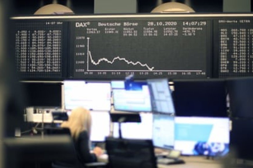 Mercados em Fluxo: Dólar Ganha Momentum, Ações Europeias Caem