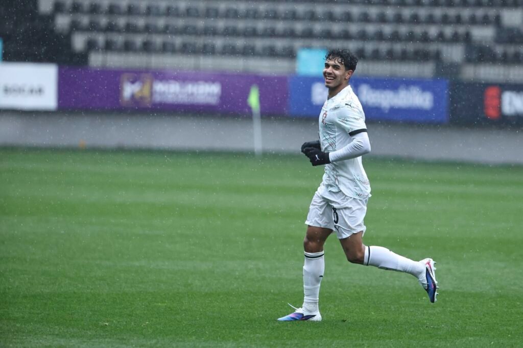 João Simões estreia-se a marcar pela Seleção Nacional Sub