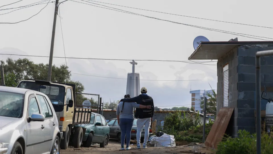 Organizações denunciam demolição e despejo forçado em Almada