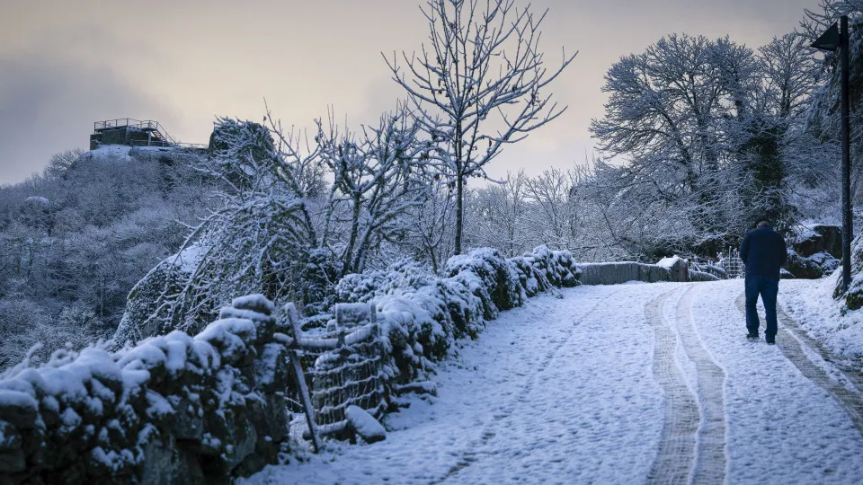 Frio Aumenta Risco de Agravamento de Doenças Crónicas, Alertam DGS