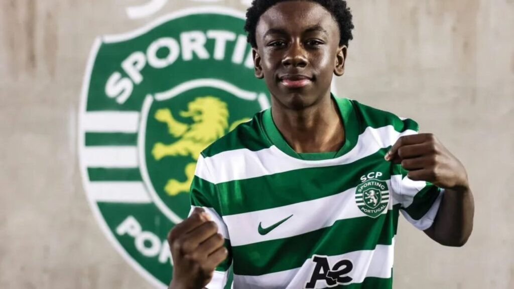 Daniel Lopes assina contrato de formação com o Sporting