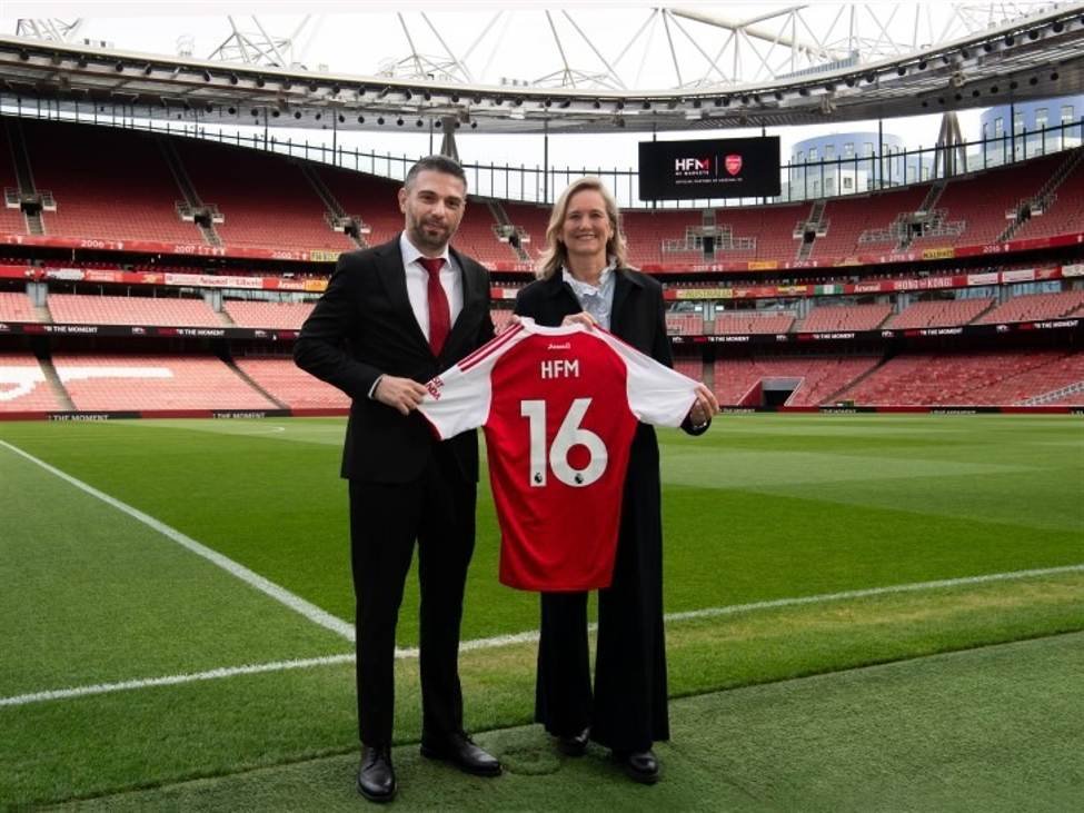 HFM E ARSENAL ANUNCIAM PARCERIA GLOBAL DE VÁRIOS ANOS