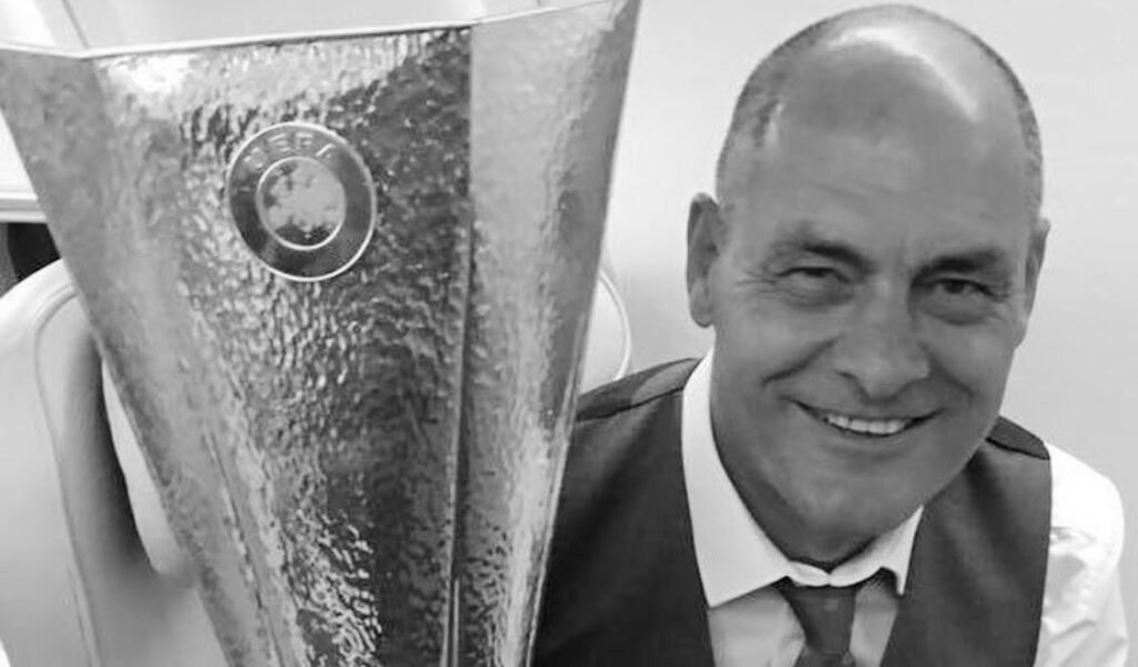 Minuto de Silêncio em Memória de Silvino Louro