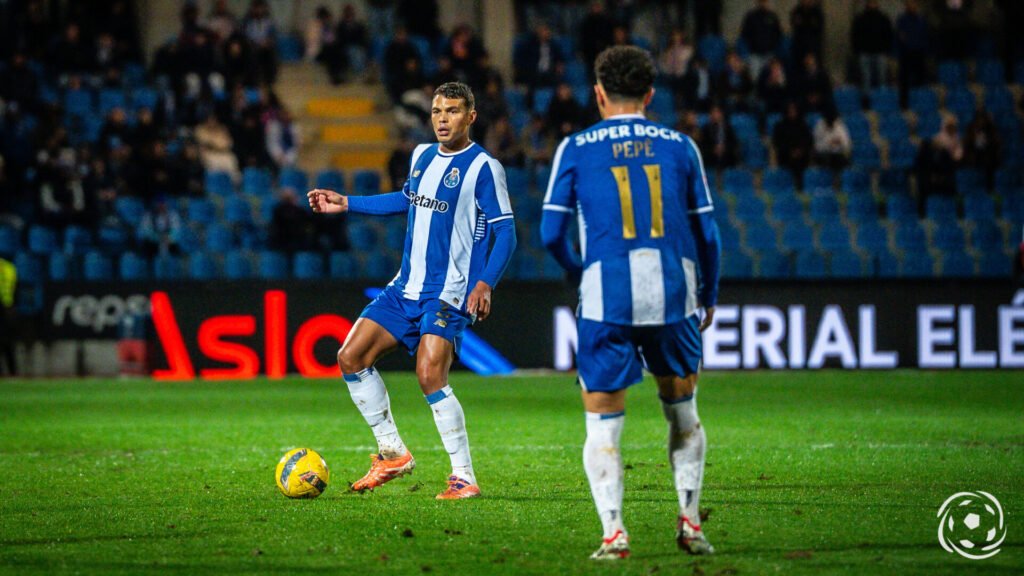 Thiago Silva: "Se for campeão pelo FC Porto, será um dos títulos mais importantes da carreira dele"