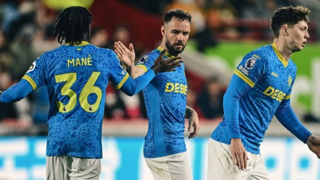 Empate a duas bolas entre Brentford e Wolverhampton renova esperança para Rob Edwards na luta pela permanência na Premier League