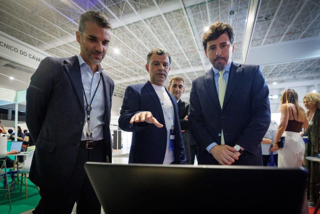 Mostra Empresarial e Qualifica