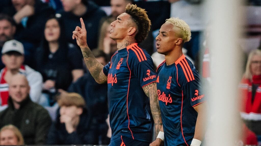 Nottingham Forest de Vítor Pereira goleia Sunderland por 5 a 0 e dá passo gigante rumo à manutenção na Premier League