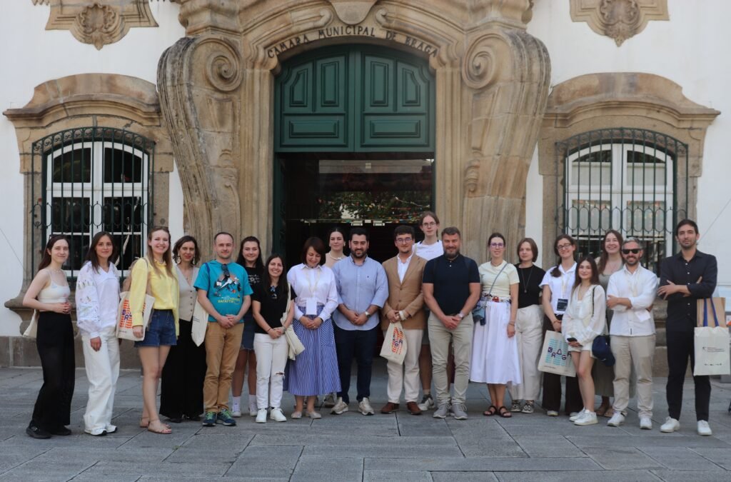 Comitiva Ucraniana Conhece Iniciativas de Voluntariado e Participação Juvenil em Braga